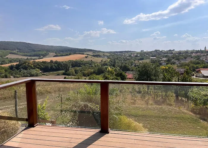 Duna Holiday Home
